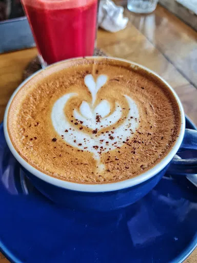 Griya Coffee - Space & Roastery 4