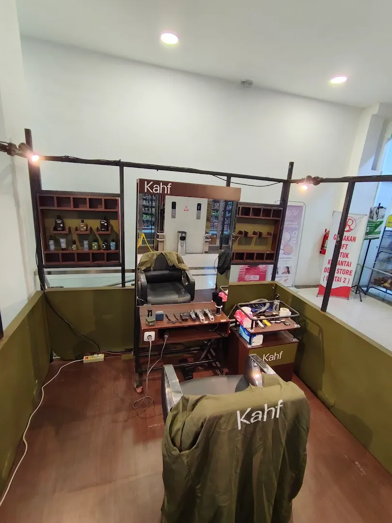 LIFE Barbershop 3