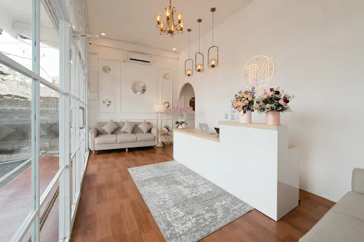 Glow Bali (Wulan Beauty Studio) 4