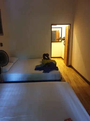 Exotic Backpackers 1