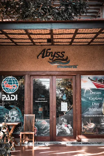 Abyss Ocean World 1