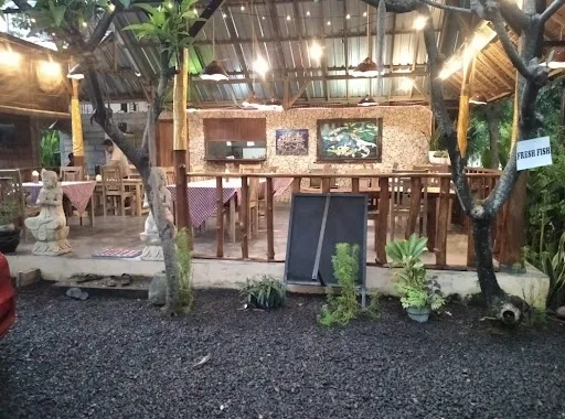 Warung Bukit Pemuteran 1