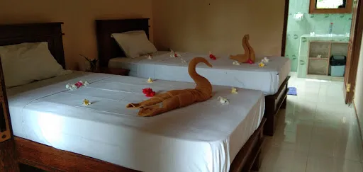 ASIH HOMESTAY PEMUTERAN 1