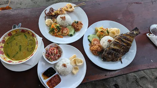 Dimpil BeachBar and Resto 4