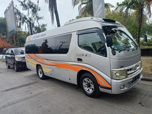 Pemuteran taxi bali 2