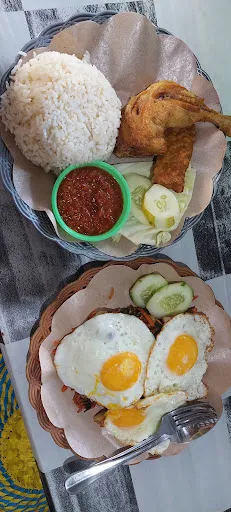 Warung Men Bola 4