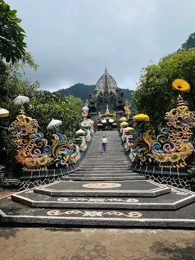 Menjangan Taxi Driver 1