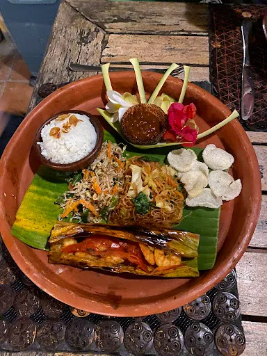 MANTRA SARI RESTO 4