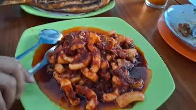 Warung Muslim H. Moh. Bakri 3