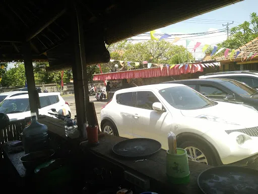 Warung Babi Guling O'ong Singaraja 4