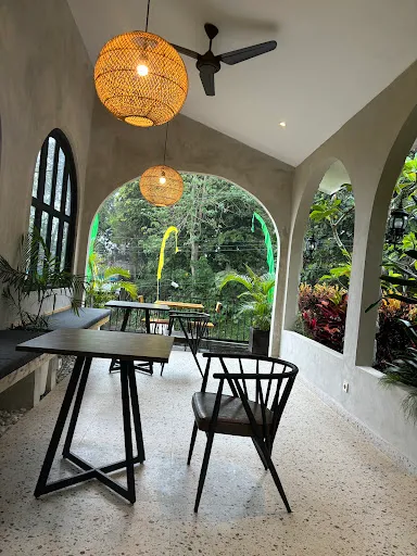 Noka Resto & Coffee, Mayong 2