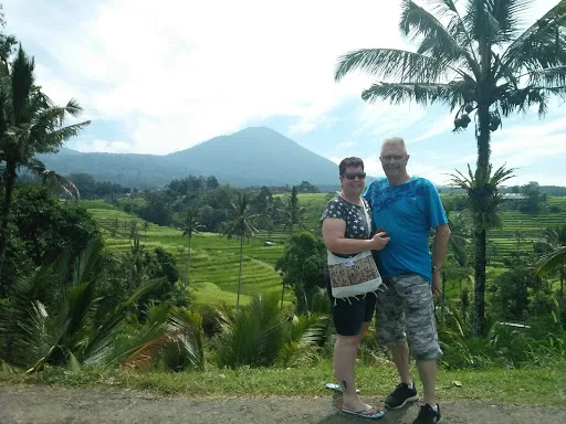 Juli North Bali Taxi & Dolphins Tour Services 3