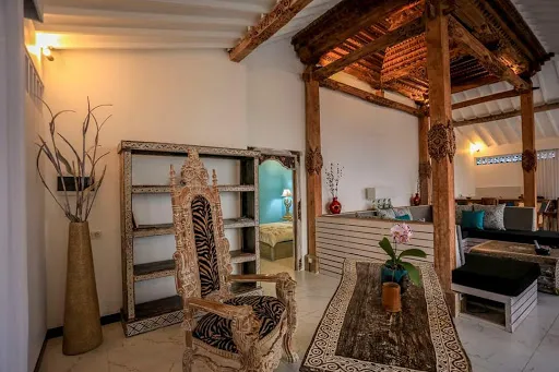 THE KAYU MANIS . Lovina villa & spa 4