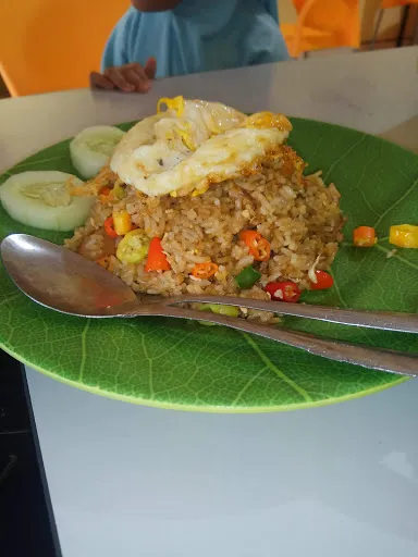 Dermaga Resto 4