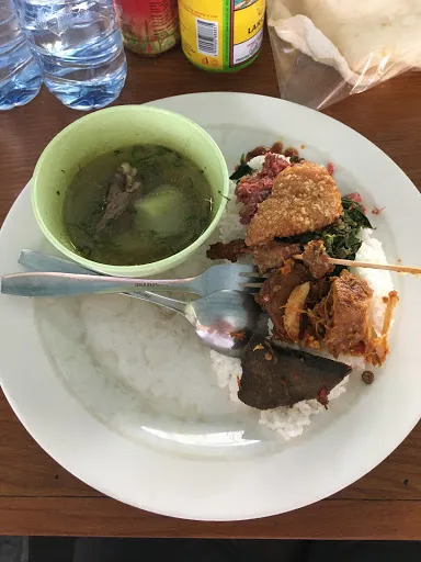 Warung Nasi Khas Bali Luh War