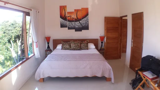 Rumah Bali Santai 1