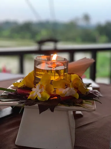 Puri Mangga Restaurant 4