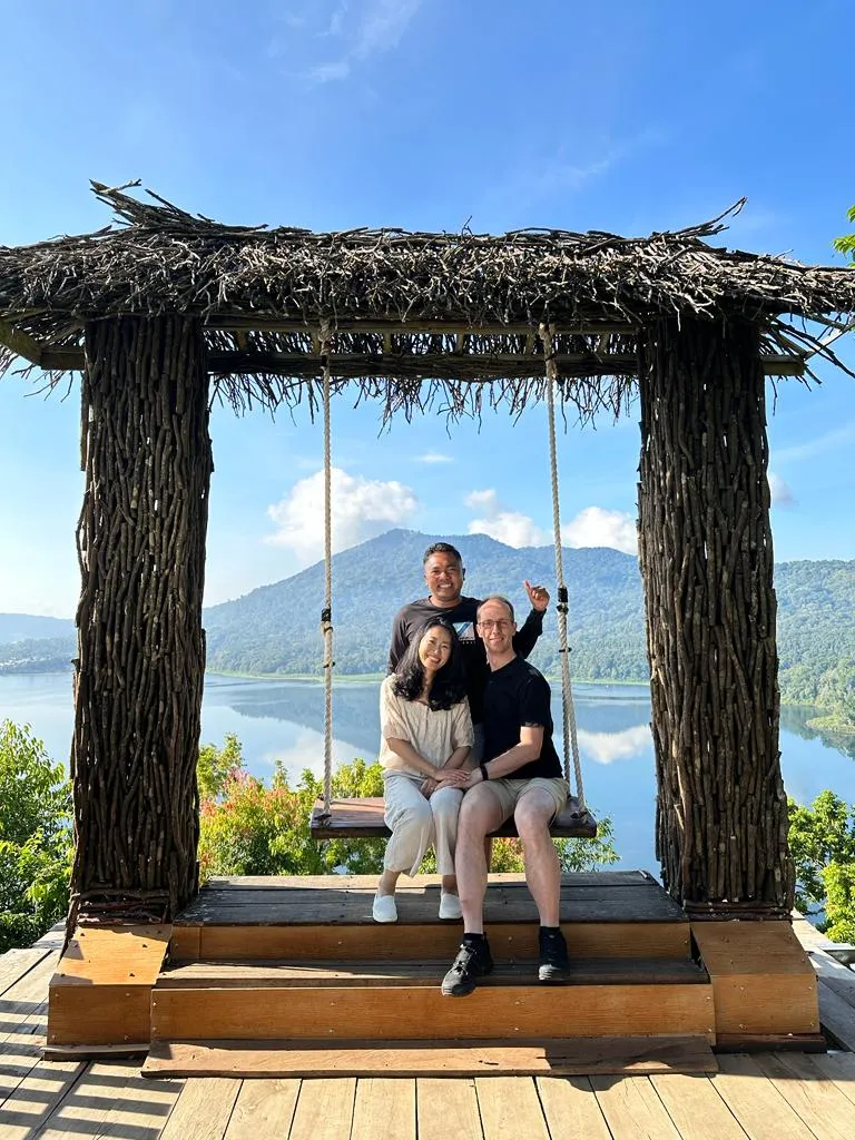 BB driver munduk tour guide taxi munduk 2