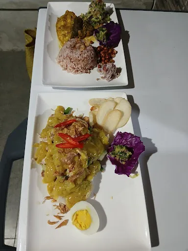 Warung Bamboo Munduk 3