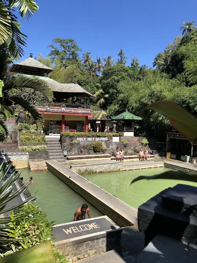 Munduk Trippedia (Taxi Service & Tour Guide) 4