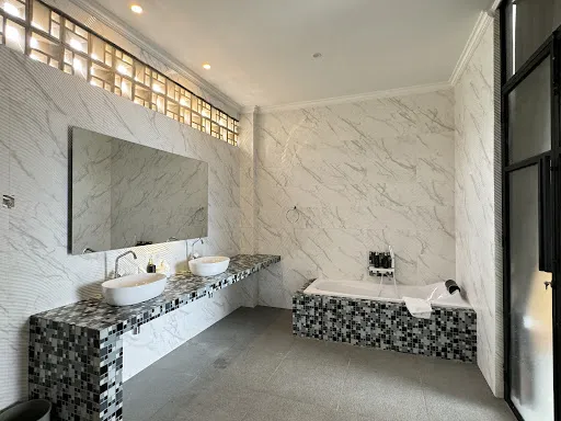 The Hacienda Lovina 3