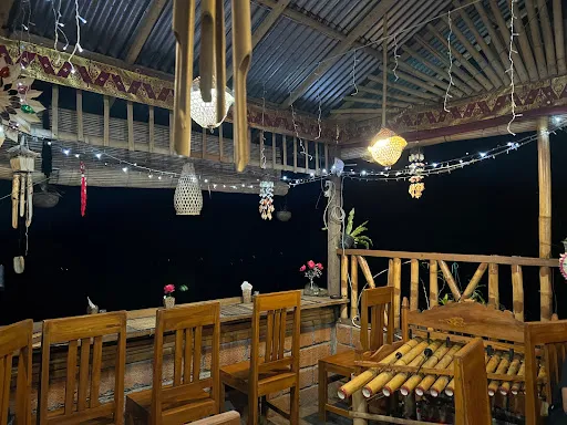 Warung Enjoy Café