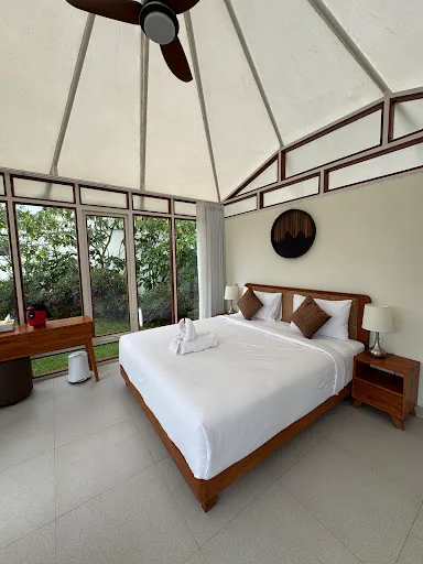 Svargan Lakeside Glamping and Restaurant 1