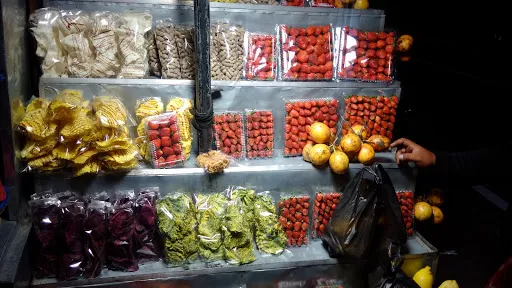 Pasar Merta Sari 4