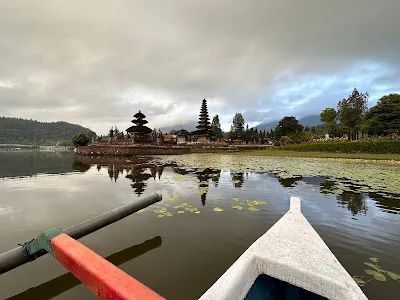 Ulun Danu Temple Boat Tour 1