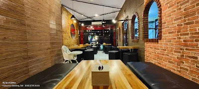 Waroeng Glory Pizza 1