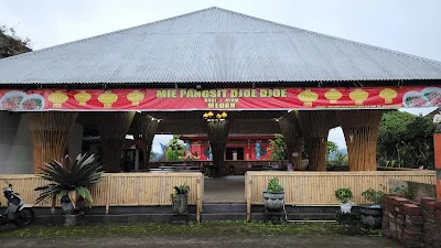 Mie Pangsit Djoe Djoe Medan , Baturiti 1