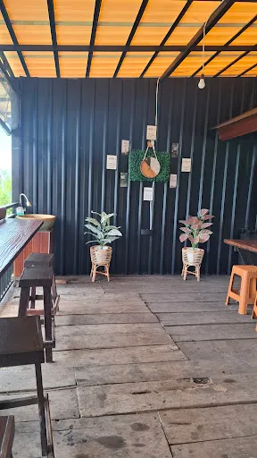 WADESA Warung Kopi & Resto 1