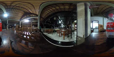 Saras Restaurant 1