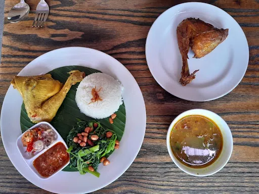 Café Sukka Baturiti 4