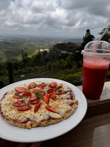 Bali Strawberry Farm & Resto 3