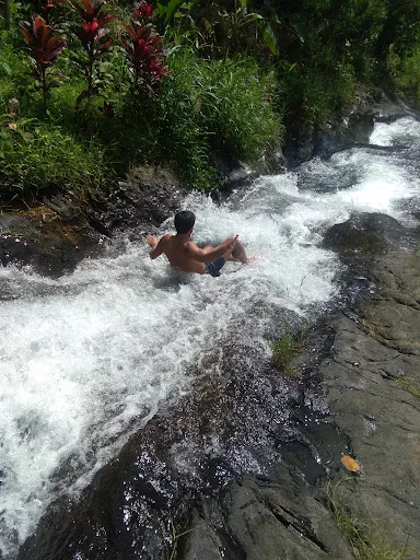 Water Slide Lemukih 1
