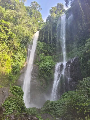 Water Slide Lemukih 3
