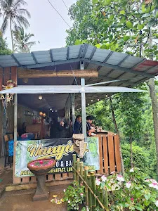 Hanging Restaurant & Bar 1