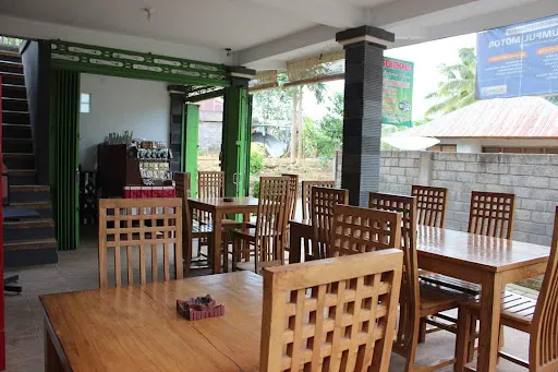 Hanging Restaurant & Bar 3