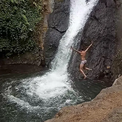 Gitgit dukuh waterfall(ceburan Dukuh waterfall) 3