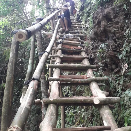 Gitgit dukuh waterfall(ceburan Dukuh waterfall) 4