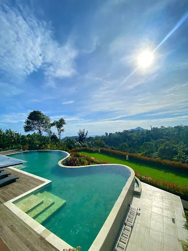 Giriwood Hotel & Villa 2