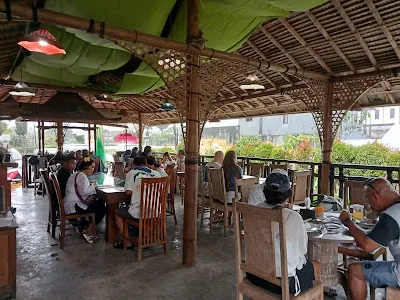 Warung Makan Tenten Bamboe 3
