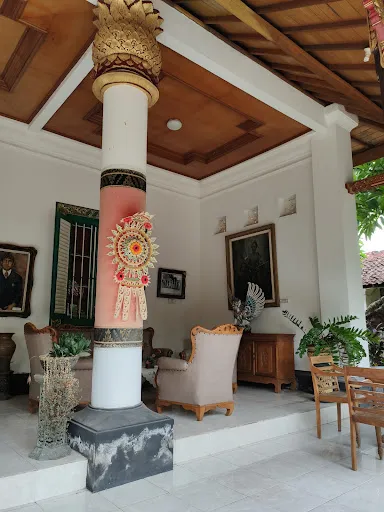 Puri Agung Singaraja 2