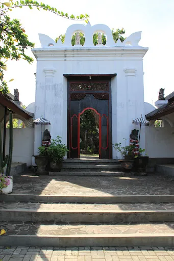 ᬧᬸᬭᬶᬓᬗᬶᬦᬦ᭄ᬩᬸᬮᬾᬮᬾᬂ᭟ Puri Kanginan Buleleng 1