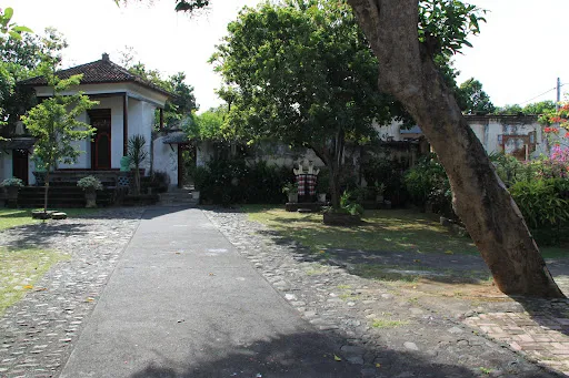 ᬧᬸᬭᬶᬓᬗᬶᬦᬦ᭄ᬩᬸᬮᬾᬮᬾᬂ᭟ Puri Kanginan Buleleng 3