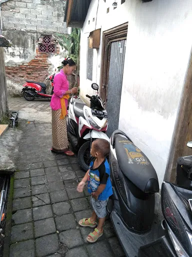 Pasar Desa Suwug 4