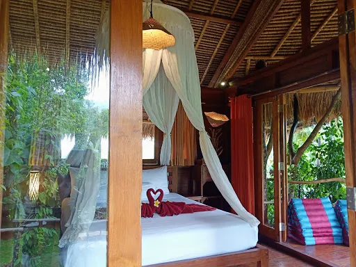 Wavi Eco Tree House 1