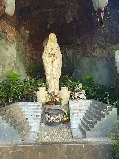Goa Maria Air Sanih (Saint Mary's Grotto Air Sanih) 3