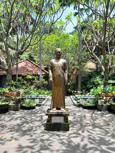 Goa Maria Air Sanih (Saint Mary's Grotto Air Sanih) 4